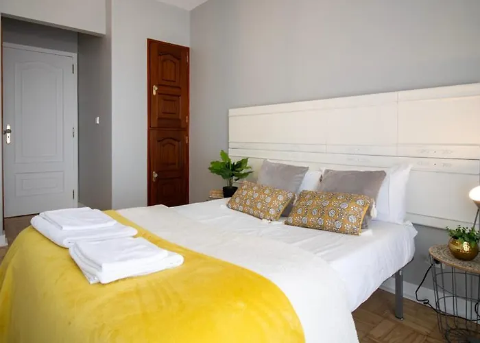 דירה Sunny 4 Bedroom - With View קוימברה