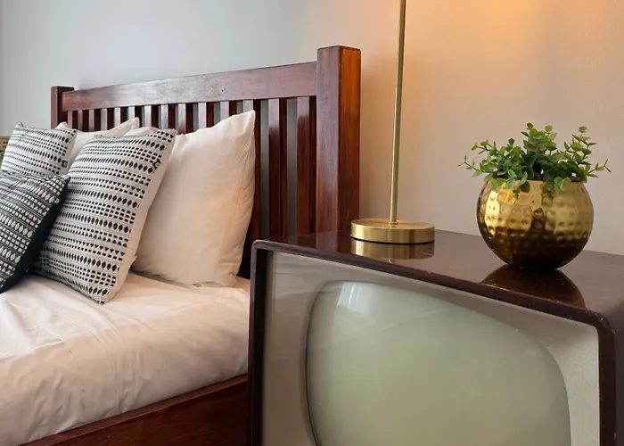 Sunny 4 Bedroom - With View * קוימברה